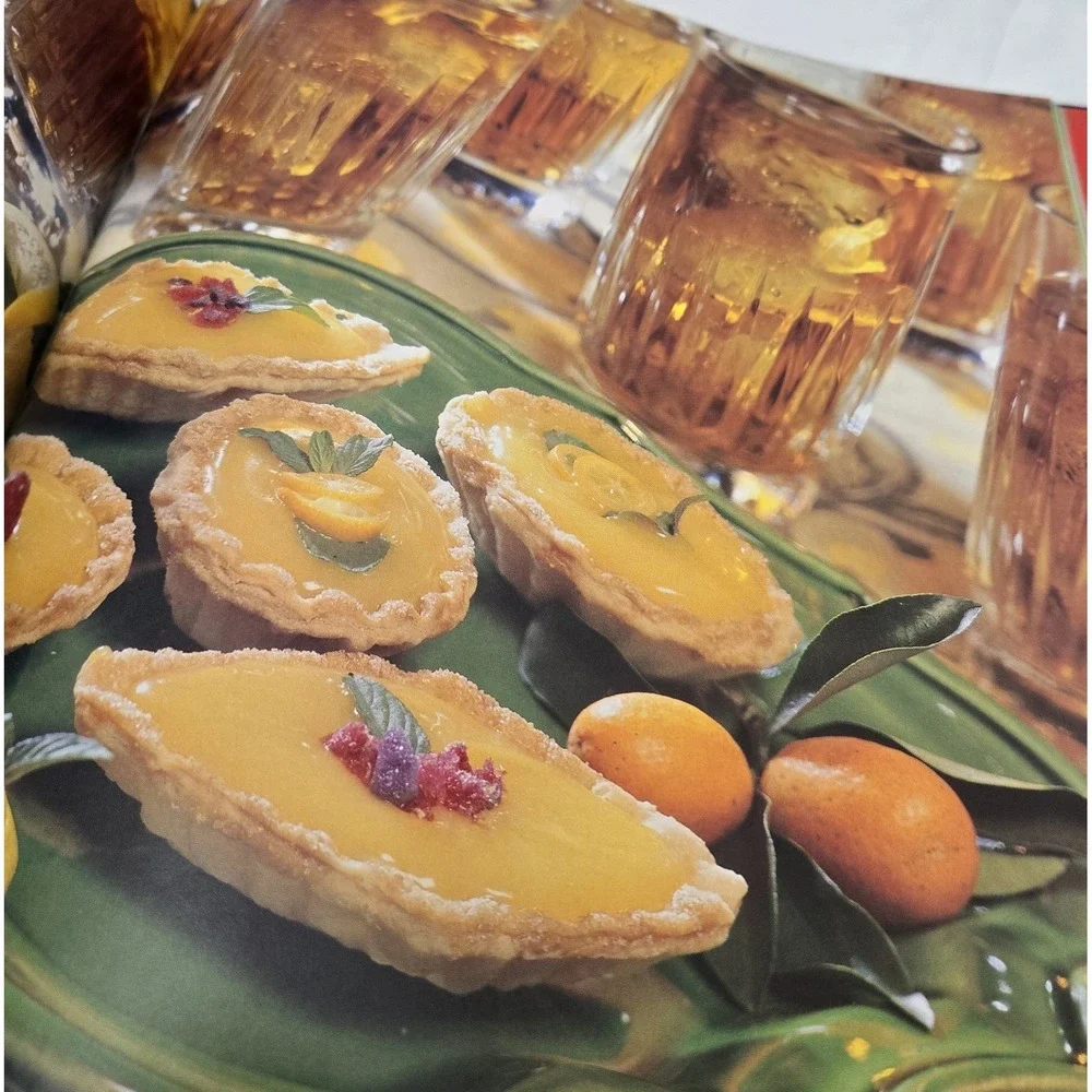 Austin Entertains, Hardcover by Junior League of Austin Official Cookbook Austin